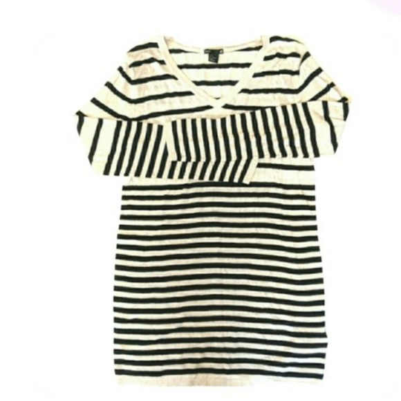 🍁 3/$15 H&M Striped Long Sleeves Thin Knit Sweater Small - Picture 1 of 8